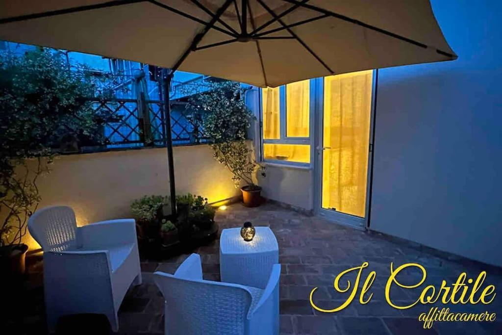 Affittacamere Il Cortile Chiaravalle Marche Exterior foto